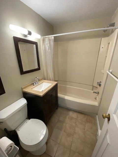 2 bed, 1 bath apartment for rent at 39 Delle Ave Unit 1, Mission Hill — photo 9 of 12