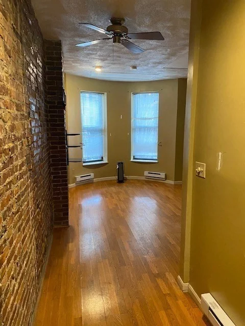2 bed, 1 bath apartment for rent at 39 Delle Ave Unit 1, Mission Hill — photo 4 of 12