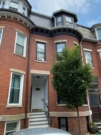 2 bed, 1 bath apartment for rent at 39 Delle Ave Unit 1, Mission Hill