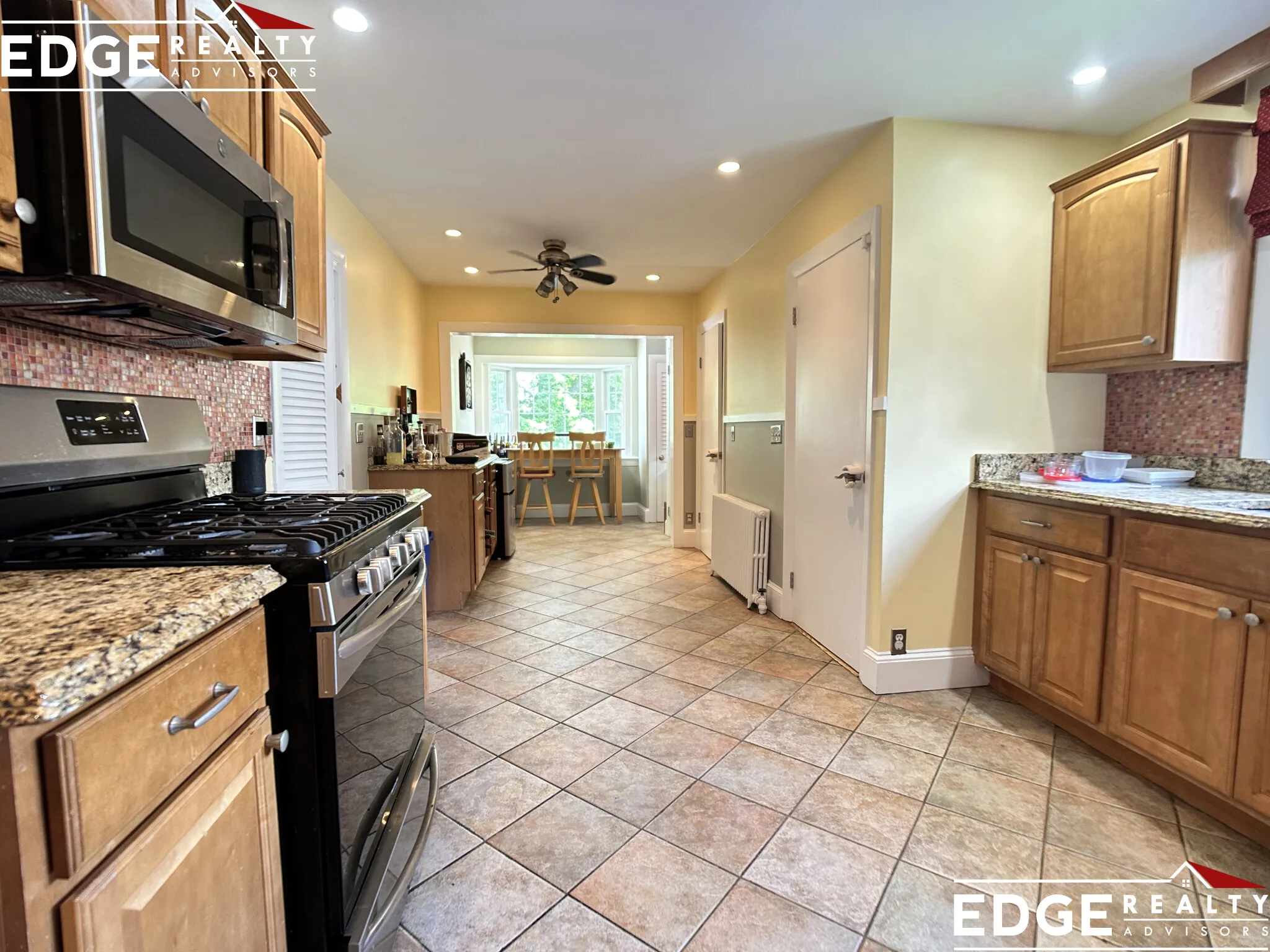 4 bed, 2 bath apartment for rent at 39 Donnybrook Rd Unit 1, Brighton — photo 3 of 14