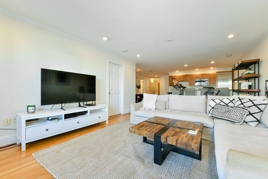 2 bed, 2 bath apartment for rent at 39 Dorchester St Unit 5, South Boston — photo 7 of 19