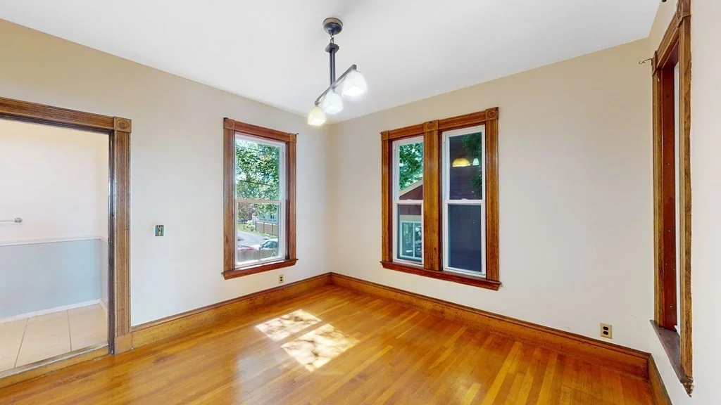 5 bed, 2 bath apartment for rent at 39 Dracut St Unit 39, Boston — photo 8 of 23