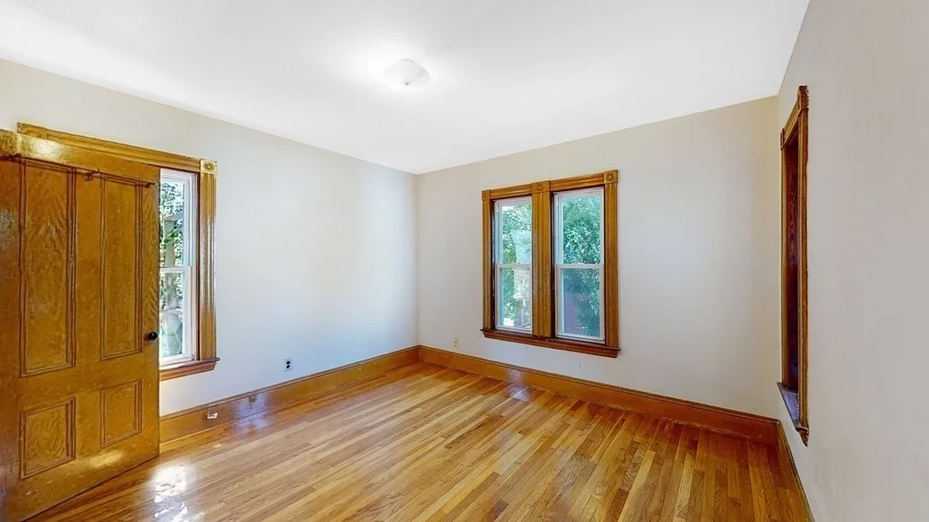 5 bed, 2 bath apartment for rent at 39 Dracut St Unit 39, Boston — photo 16 of 23