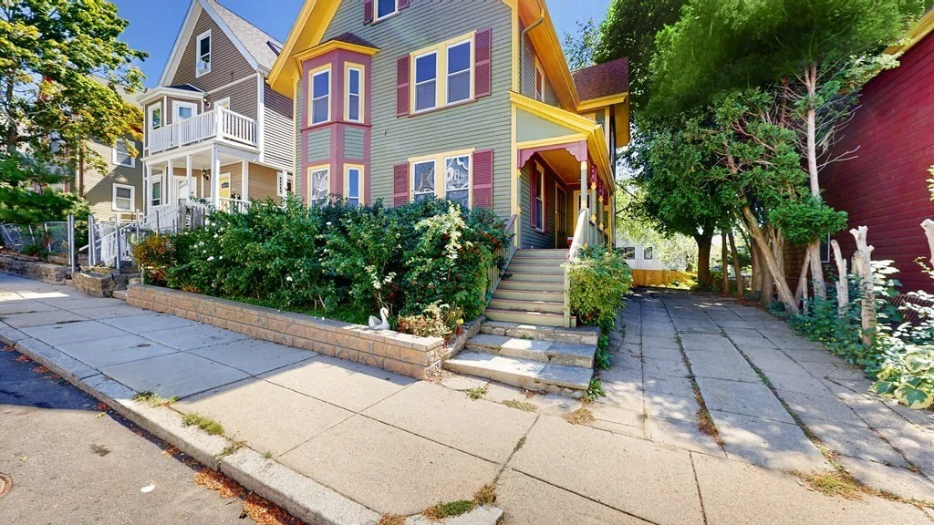 5 bed, 2 bath apartment for rent at 39 Dracut St Unit 39, Boston