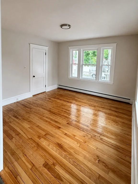 2 bed, 1 bath apartment for rent at 39 Dustin St Unit 1, Peabody — photo 2 of 9