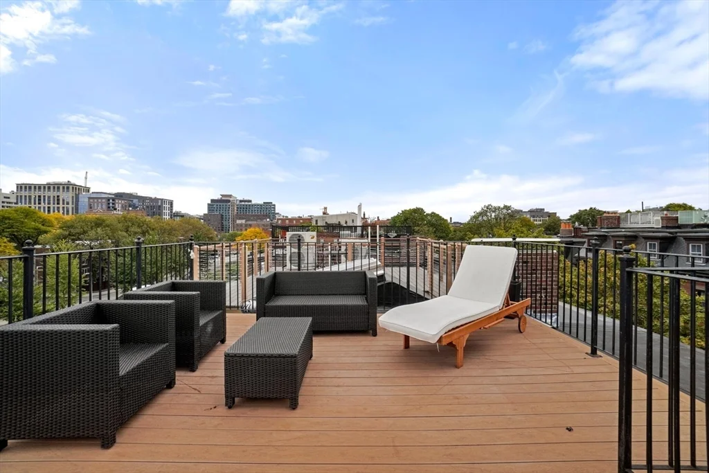 2 bed, 1 bath apartment for rent at 39 Dwight St Unit 4, South End — photo 17 of 18