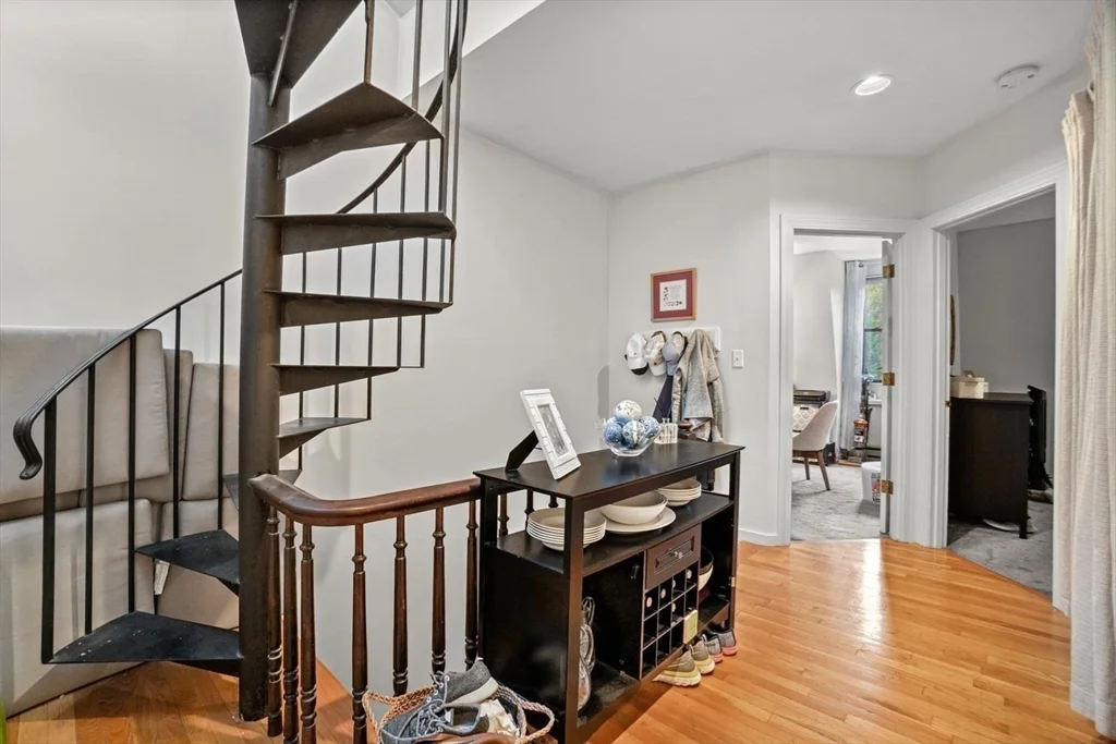 2 bed, 1 bath apartment for rent at 39 Dwight St Unit 4, South End — photo 7 of 18
