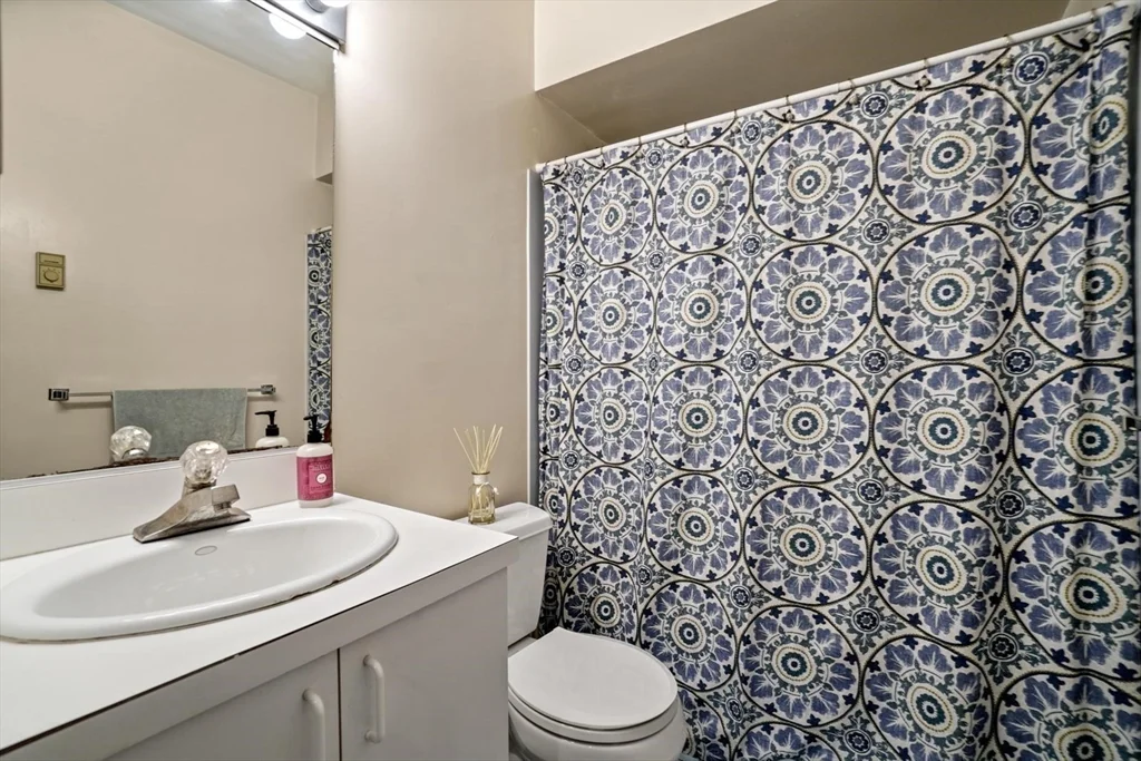 2 bed, 1 bath apartment for rent at 39 Dwight St Unit 4, South End — photo 11 of 18