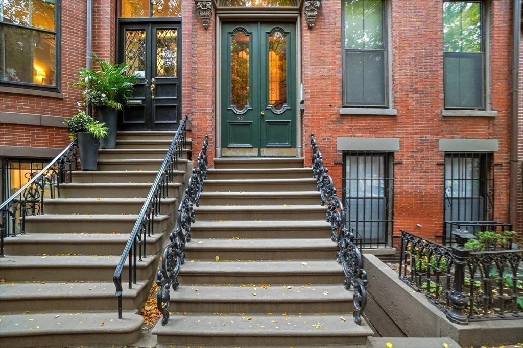 2 bed, 1 bath apartment for rent at 39 Dwight St Unit 4, South End — photo 15 of 18