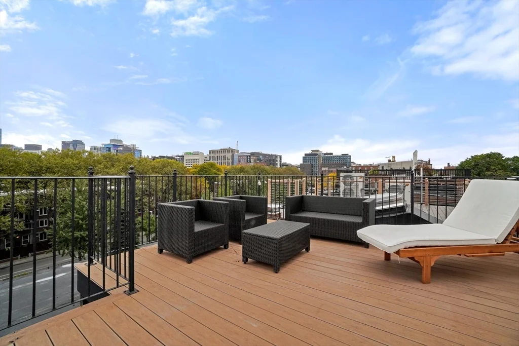 2 bed, 1 bath apartment for rent at 39 Dwight St Unit 4, South End — photo 16 of 18