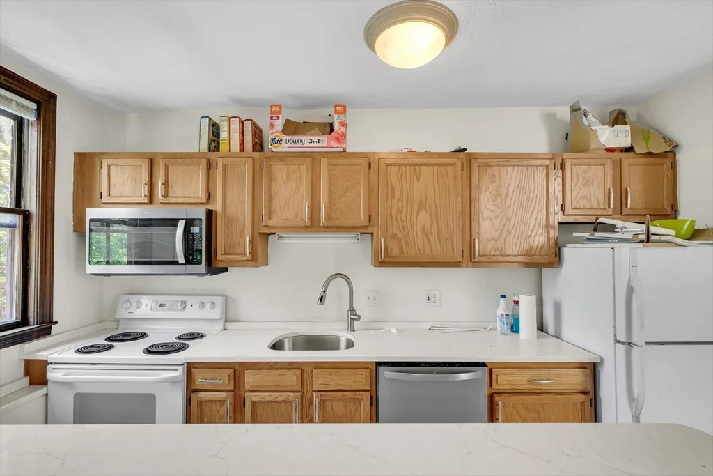 2 bed, 1 bath apartment for rent at 39 E Springfield Unit 5, South End — photo 3 of 4