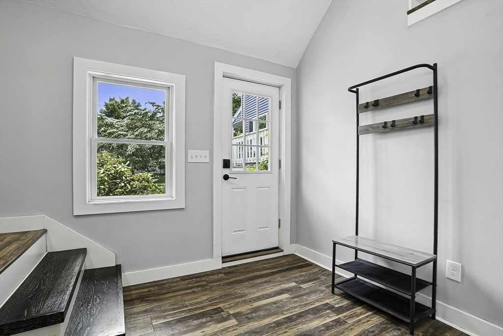 1 bed, 1 bath apartment for rent at 39 East St Unit 2, Grafton — photo 4 of 31