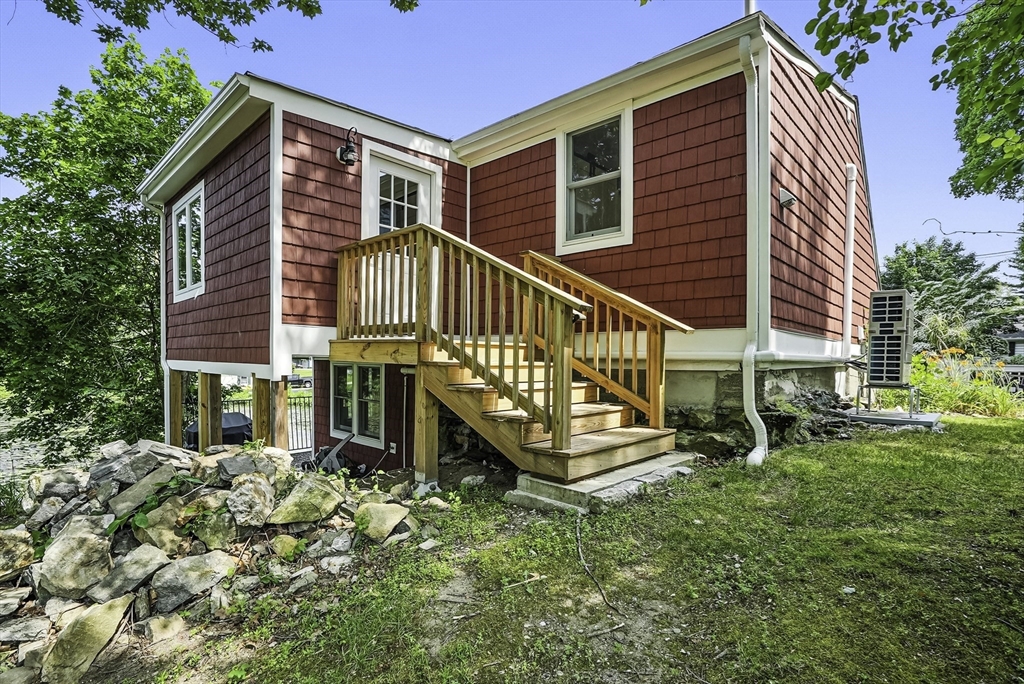 1 bed, 1 bath apartment for rent at 39 East St Unit 2, Grafton — photo 30 of 31