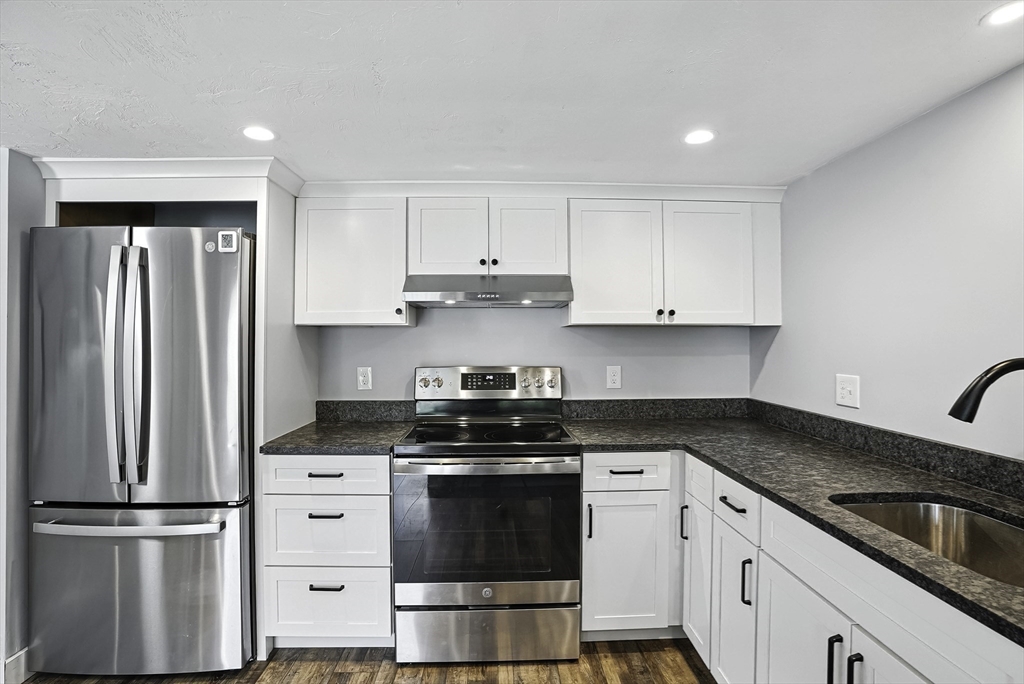 1 bed, 1 bath apartment for rent at 39 East St Unit 2, Grafton — photo 9 of 31