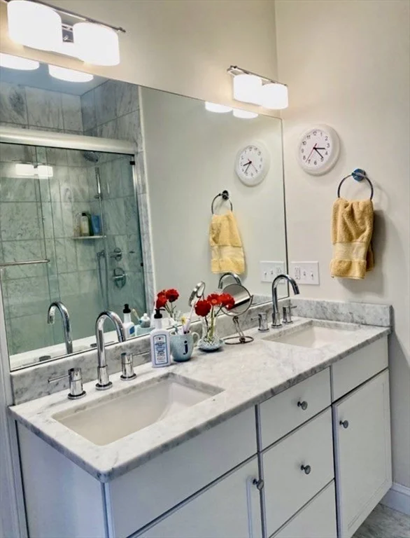 2 bed, 2 bath apartment for rent at 39 Eden St Unit 3, Charlestown — photo 5 of 10