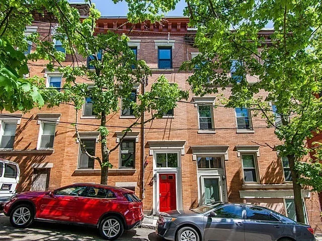 2 bed, 2 bath apartment for rent at 39 Eden St Unit 3, Charlestown — photo 9 of 10