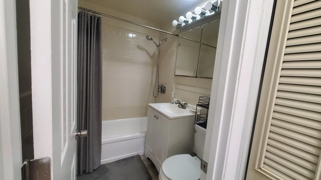 2 bed, 1 bath apartment for rent at 39 Englewood Unit 16, Brighton — photo 23 of 24