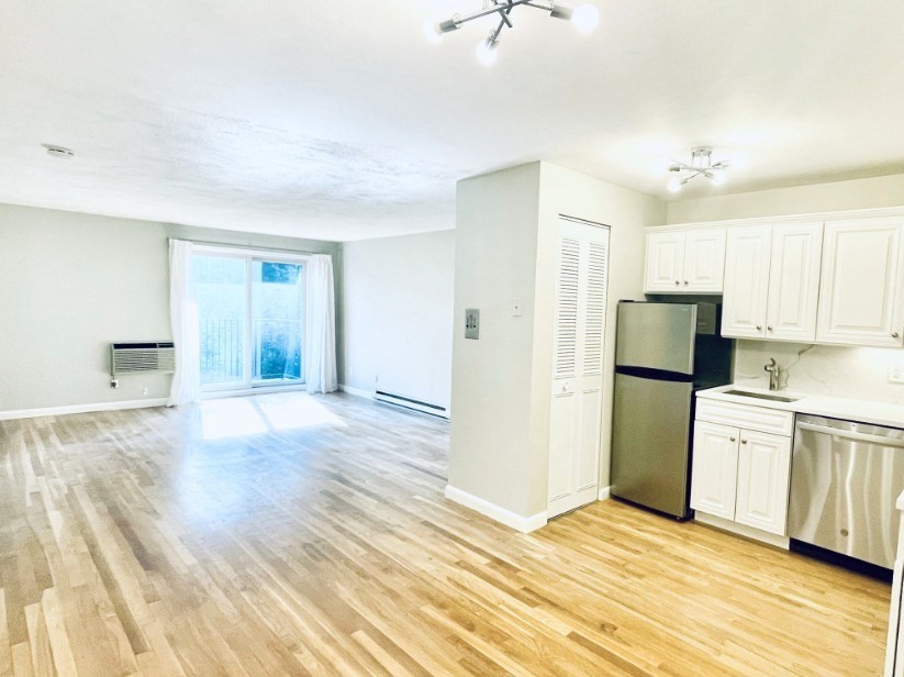 1 bed, 1 bath apartment for rent at 39 Englewood Unit 26, Brighton — photo 1 of 12