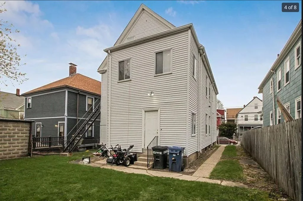 1 bed, 1 bath apartment for rent at 39 Etna St Unit 3, Brighton — photo 3 of 8