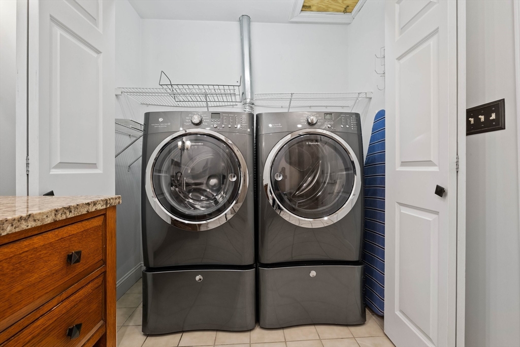 3 bed, 2 bath apartment for rent at 39 Fenton St Unit 7, Fields Corner East — photo 12 of 13