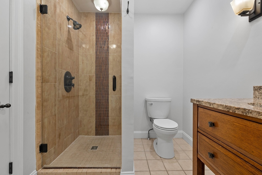 3 bed, 2 bath apartment for rent at 39 Fenton St Unit 7, Fields Corner East — photo 9 of 13