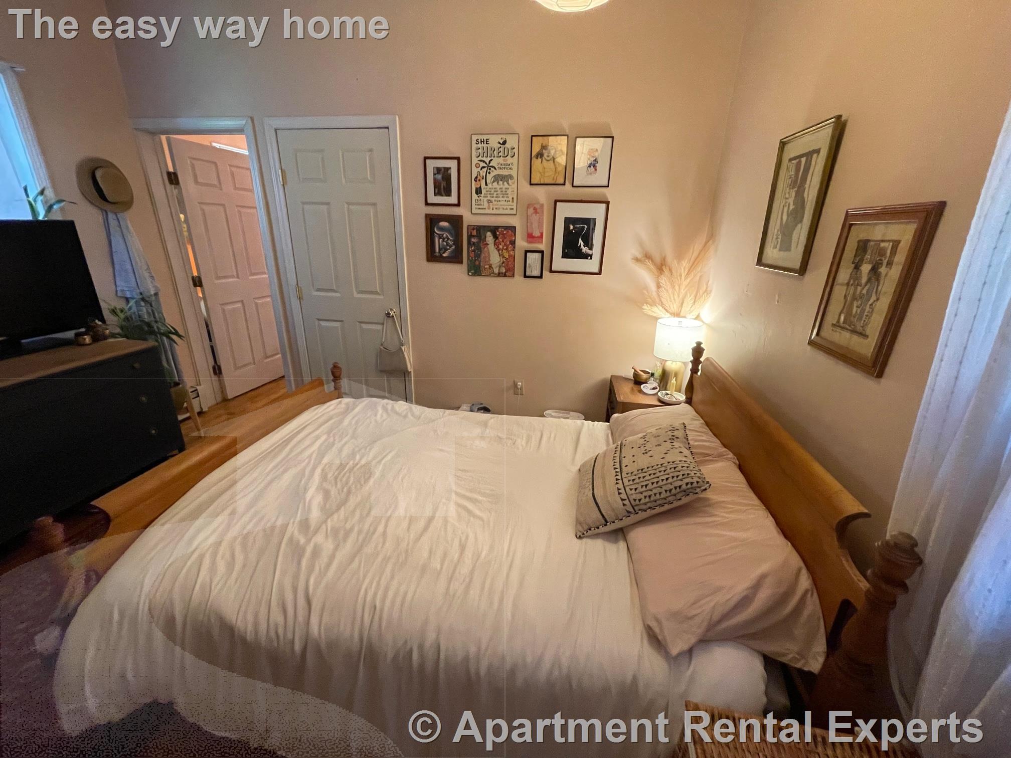 2 bed, 1 bath apartment for rent at 39 Florence St Unit 1, Sullivan Square — photo 9 of 19