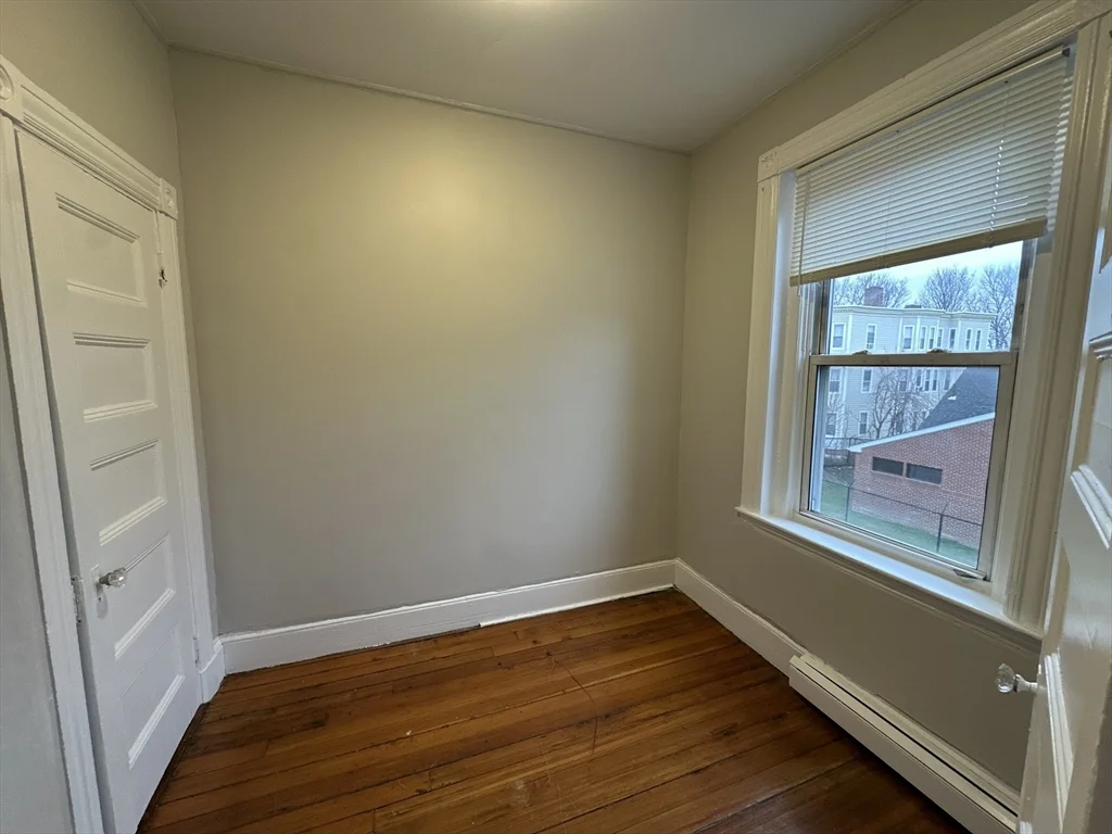 3 bed, 1 bath apartment for rent at 39 Forest St Unit 2, Roxbury — photo 11 of 18