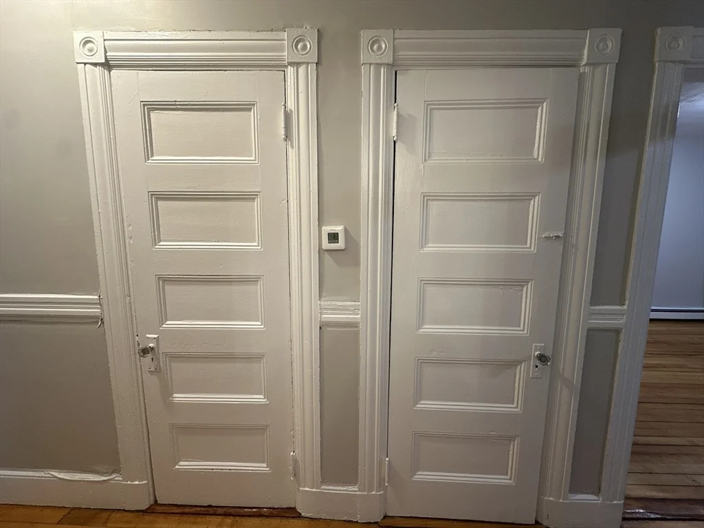 3 bed, 1 bath apartment for rent at 39 Forest St Unit 2, Roxbury — photo 16 of 18