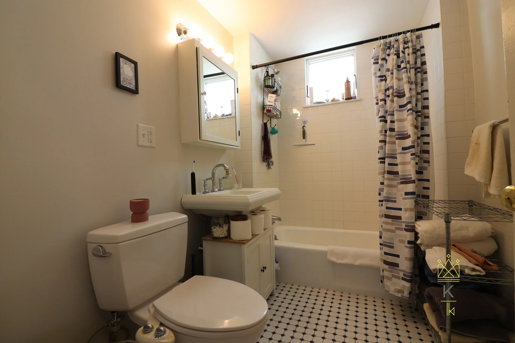 3 bed, 1 bath apartment for rent at 39 Foster St Unit 1, Oak Square — photo 22 of 24