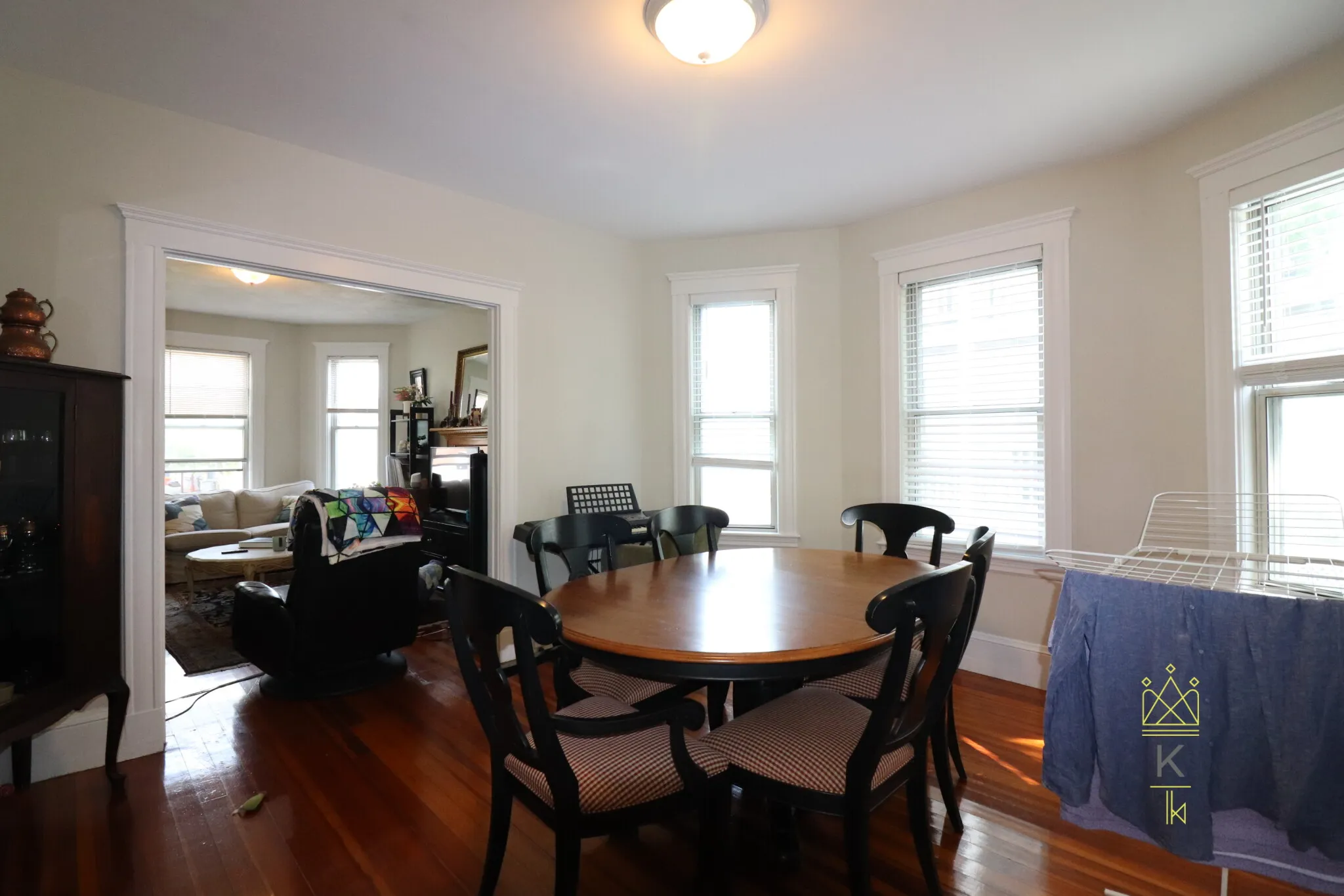 3 bed, 1 bath apartment for rent at 39 Foster St Unit 1, Oak Square — photo 6 of 24