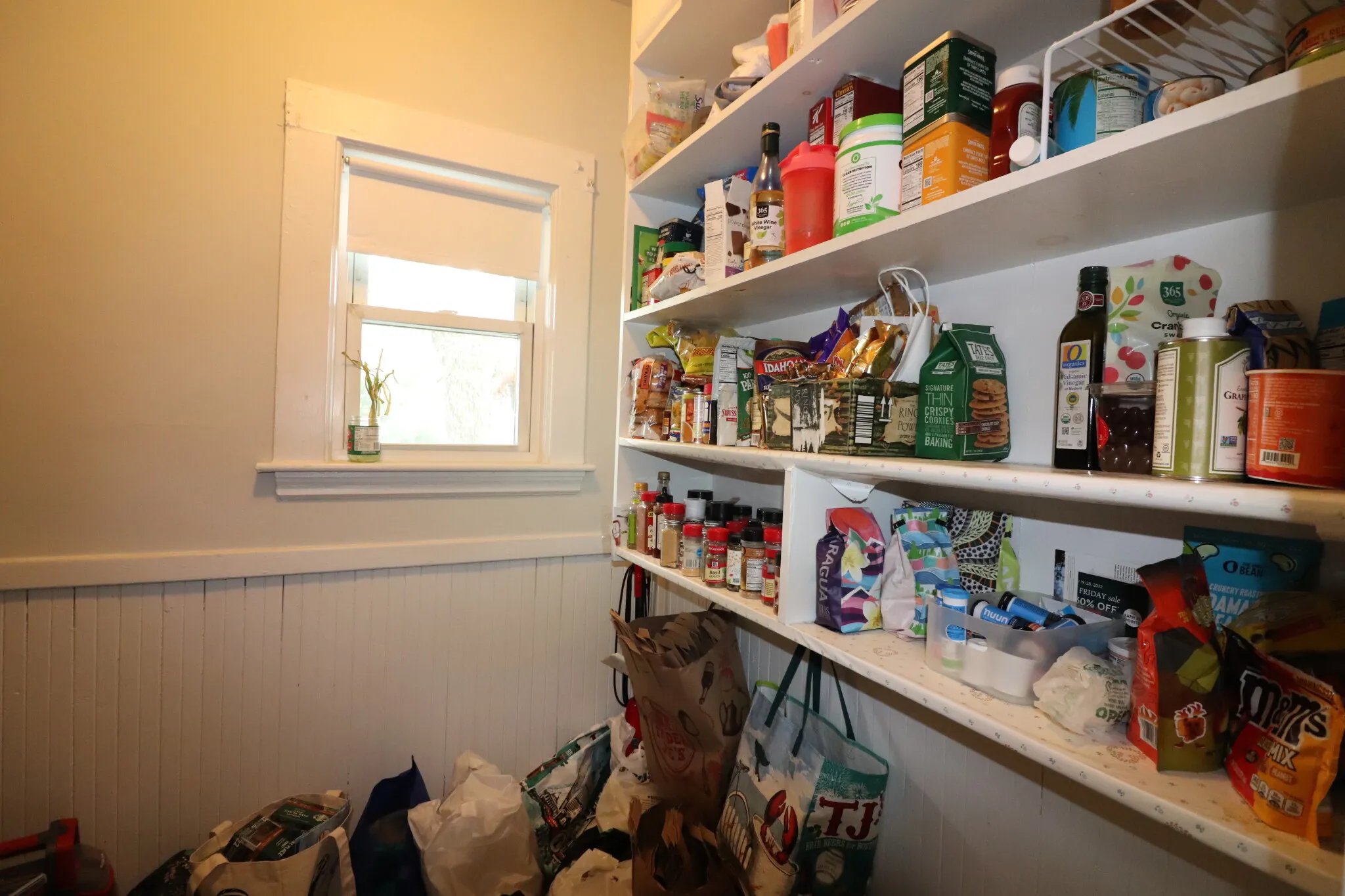 2 bed, 1 bath apartment for rent at 39 Foster St Unit 3, Oak Square — photo 12 of 20
