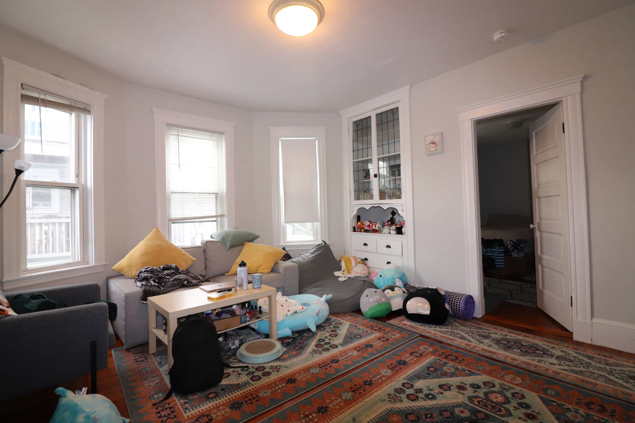 2 bed, 1 bath apartment for rent at 39 Foster St Unit 3, Oak Square