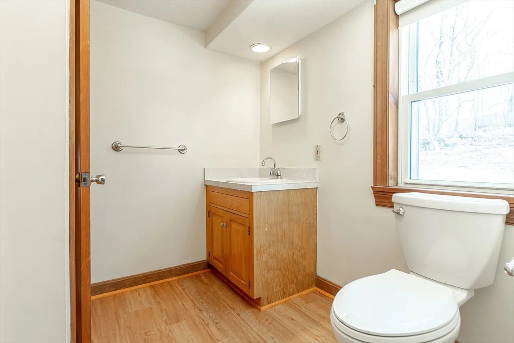 1 bed, 1 bath apartment for rent at 39 Frairy St Unit B, Medfield — photo 18 of 22
