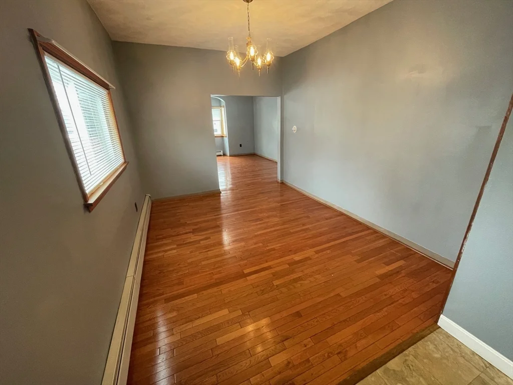 3 bed, 1 bath apartment for rent at 39 Franklin St Unit R, Woburn — photo 7 of 18
