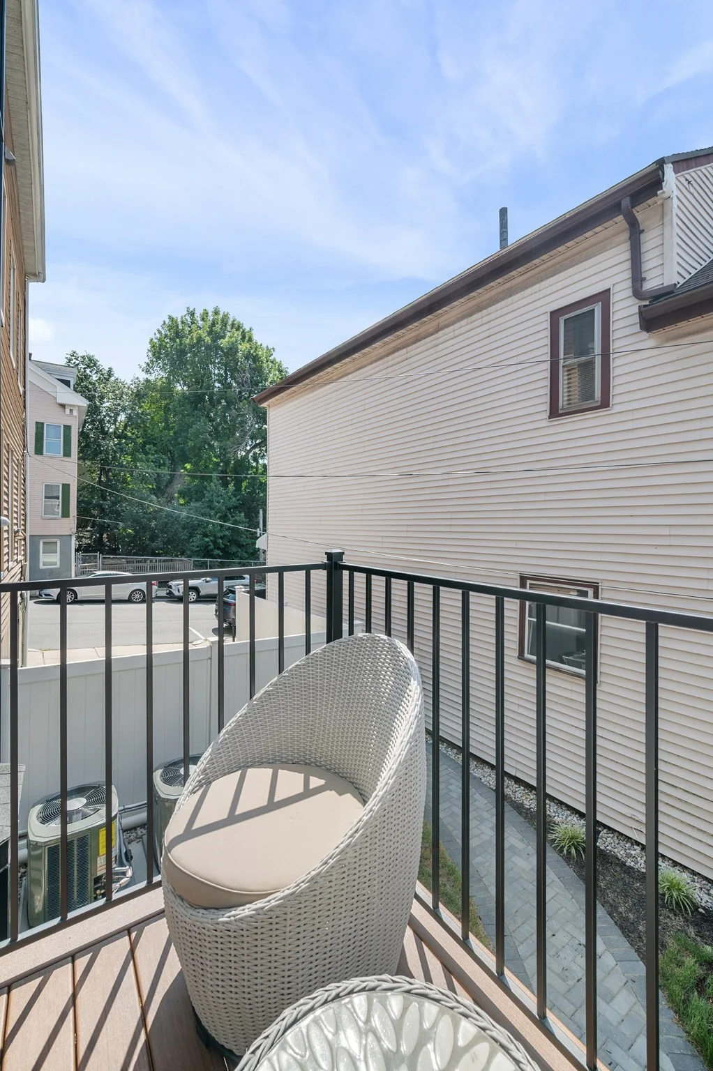 4 bed, 3 bath apartment for rent at 39 G St, South Boston — photo 10 of 22