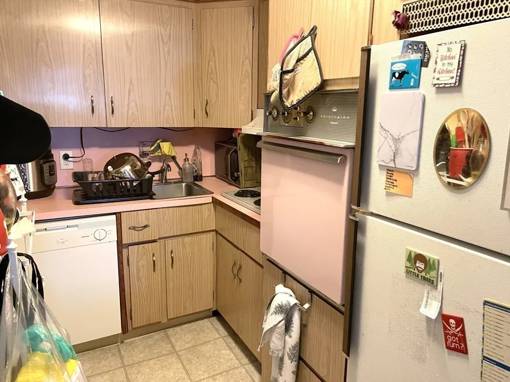 1 bed, 1 bath apartment for rent at 39 Garrison Rd Unit B, Aspinwall Hill — photo 15 of 17