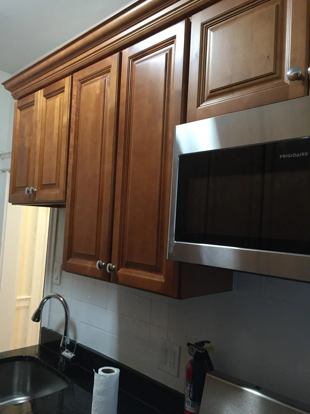 1 bed, 1 bath apartment for rent at 39 Glenville Ave Unit 4, Allston — photo 3 of 9