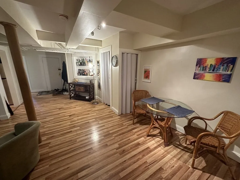 2 bed, 1 bath apartment for rent at 39 Glenville Ave Unit 71A, Allston — photo 10 of 11