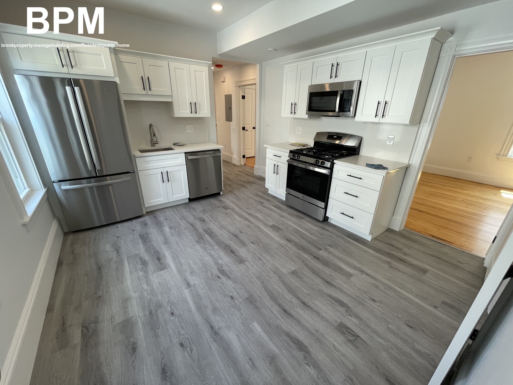 3 bed, 1 bath apartment for rent at 39 Goldsmith St Unit 2, Jamaica Plain