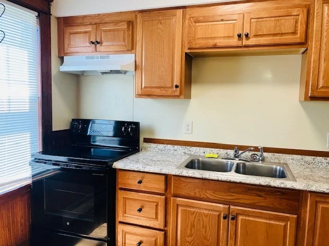 3 bed, 1 bath apartment for rent at 39 Granby Unit 1, Worcester — photo 4 of 6