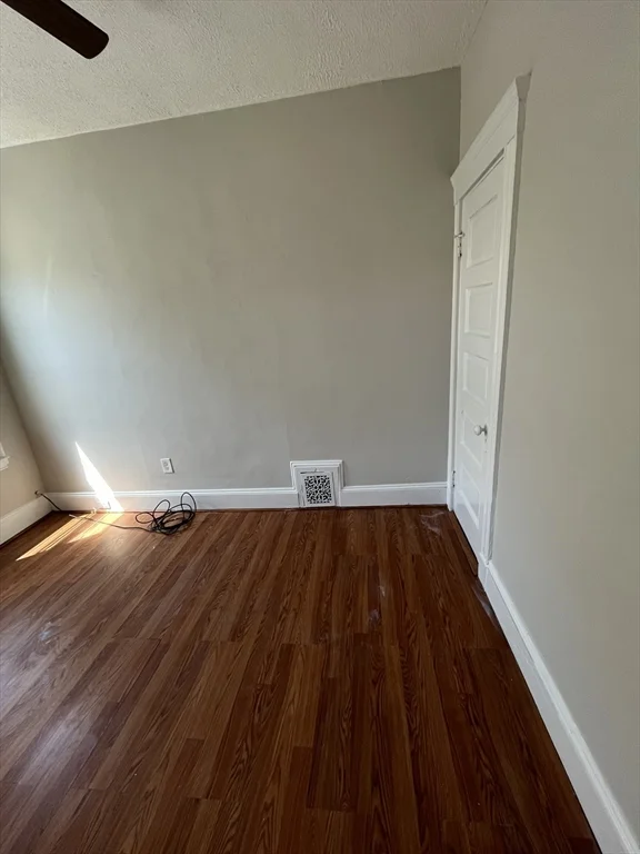 3 bed, 1 bath apartment for rent at 39 Granite Ave Unit 2, Dorchester — photo 2 of 17