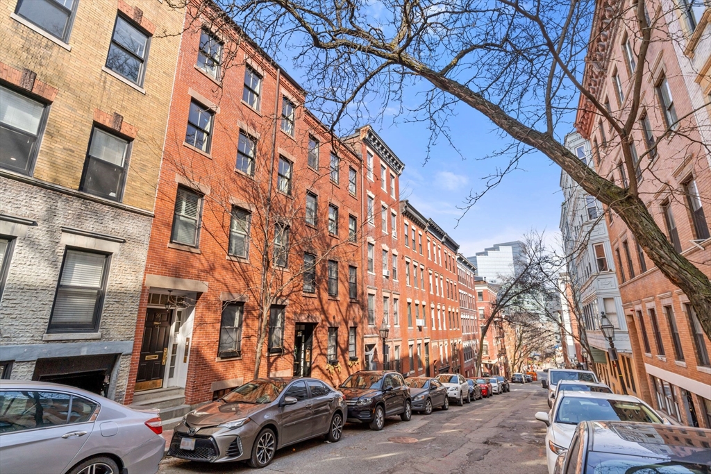 2 bed, 1 bath apartment for rent at 39 Grove St Unit 1, Beacon Hill — photo 16 of 16