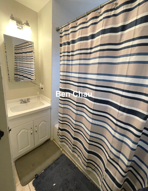 3 bed, 1 bath apartment for rent at 39 Hall Ave Unit 2B, Powder House Square — photo 7 of 8
