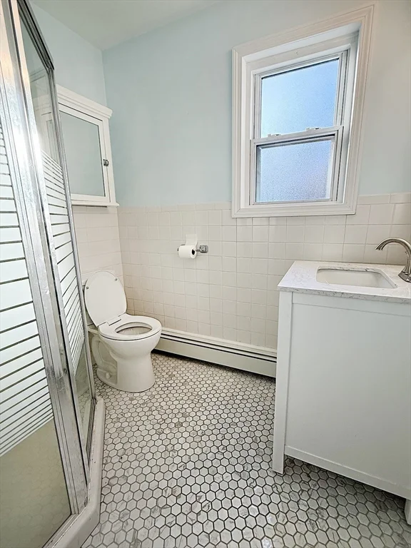 2 bed, 1 bath apartment for rent at 39 Hall Pl Unit 39, Quincy — photo 6 of 17