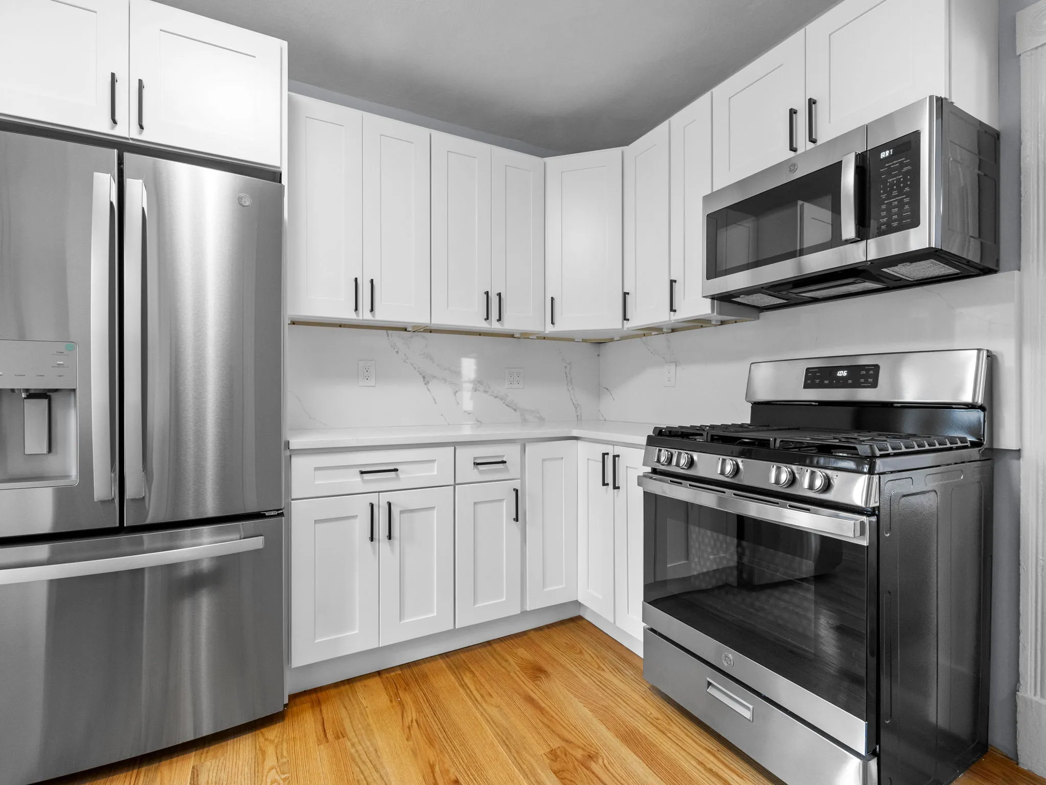 5 bed, 2 bath apartment for rent at 39 Hancock St Unit 2, Spring Hill — photo 1 of 17