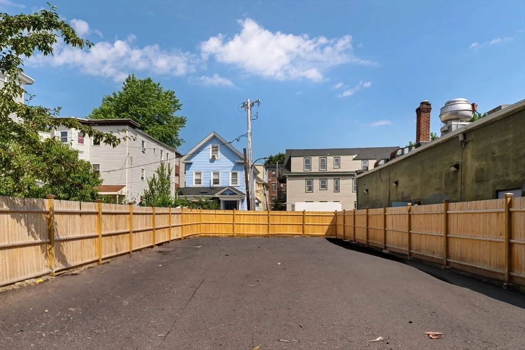 3 bed, 2 bath apartment for rent at 39 Hancock St Unit 3, Dorchester — photo 18 of 20