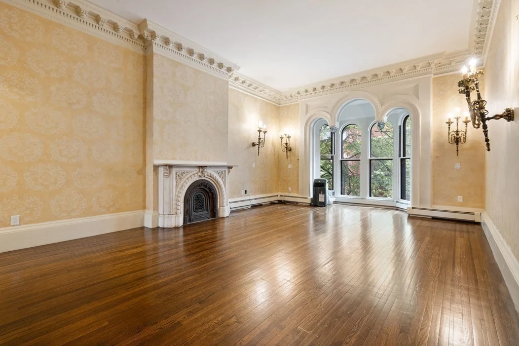 4 bed, 3 bath apartment for rent at 39 Hancock St Unit 39, Beacon Hill — photo 7 of 27