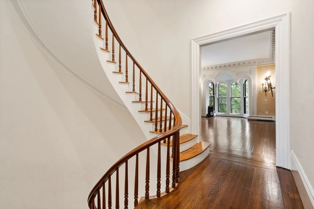 4 bed, 3 bath apartment for rent at 39 Hancock St Unit 39, Beacon Hill — photo 27 of 27