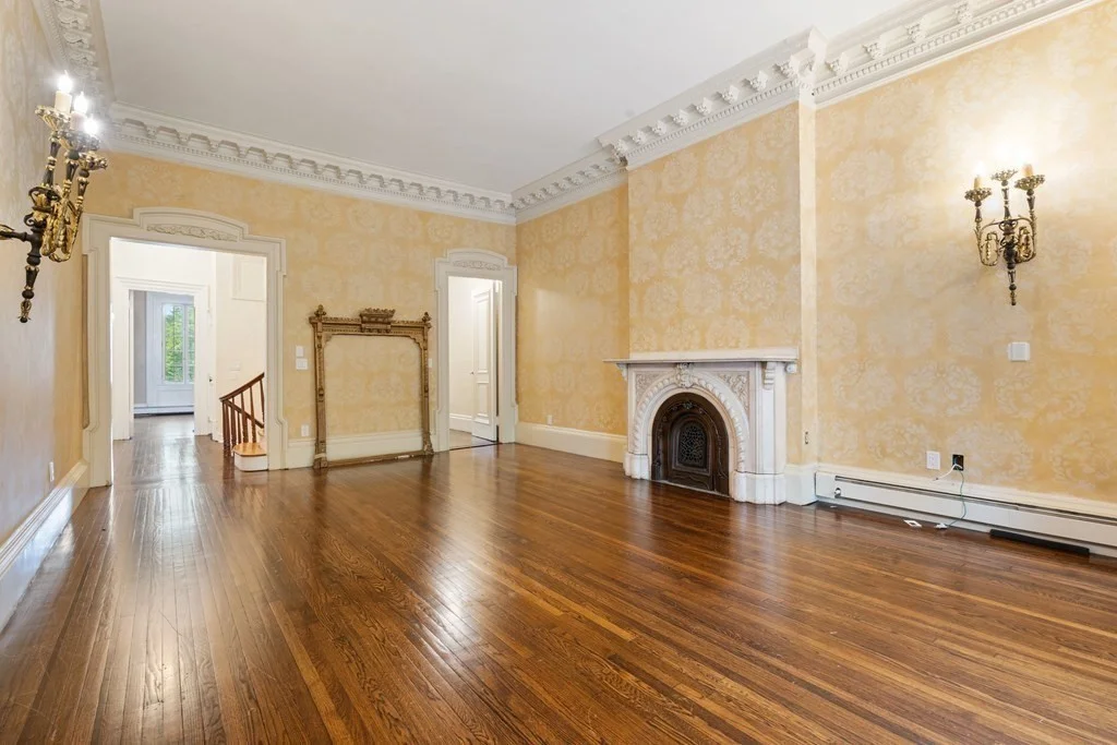 4 bed, 3 bath apartment for rent at 39 Hancock St Unit 39, Beacon Hill — photo 8 of 27