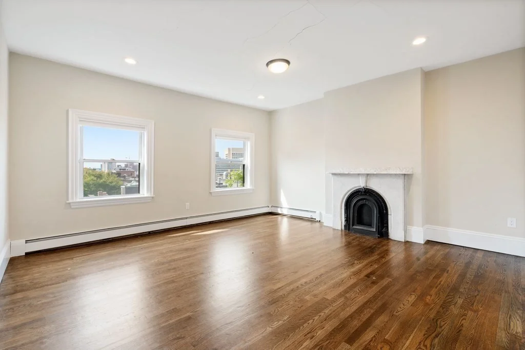 4 bed, 3 bath apartment for rent at 39 Hancock St Unit 39, Beacon Hill — photo 17 of 27